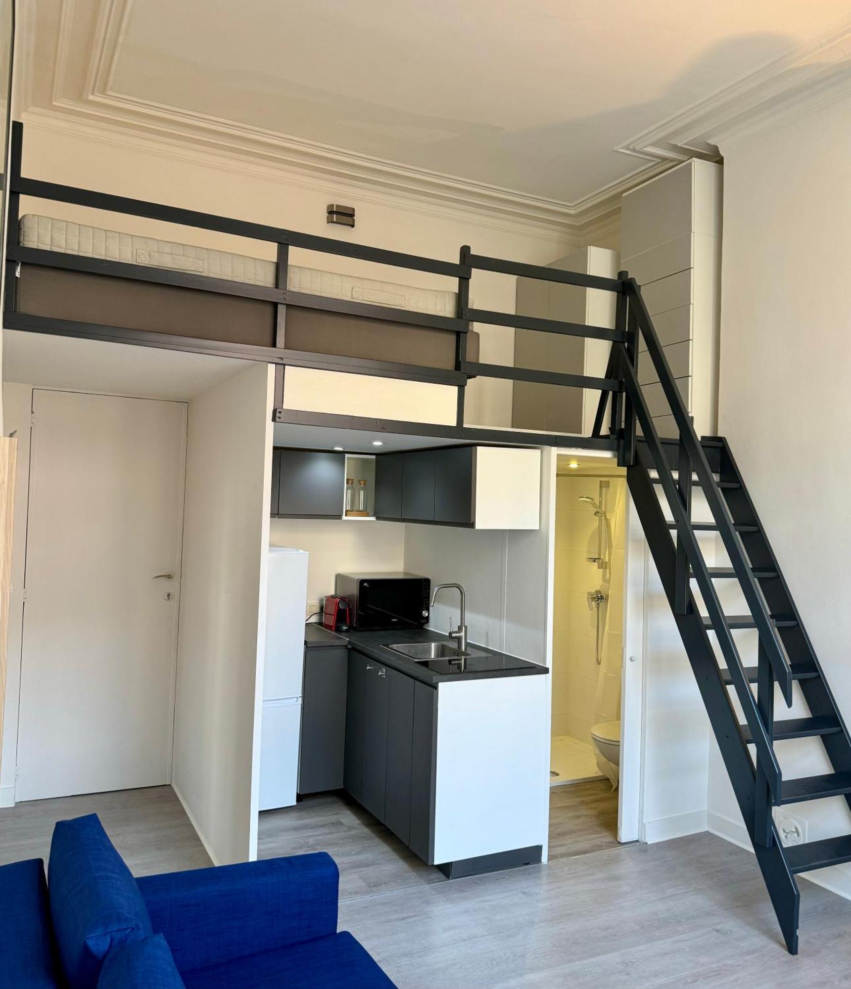 Studio Avec Chambre En Mezzanine Брюссель Экстерьер фото